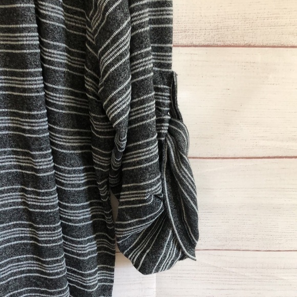 Adrienne Vittadini Gray White Striped Top 3X - Picture 3 of 5
